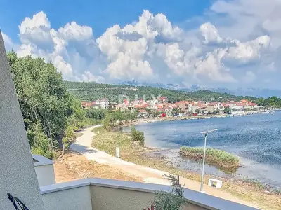 ZADAR, POSEDARJE - detached house first row to Novigrad Sea with pr - 8