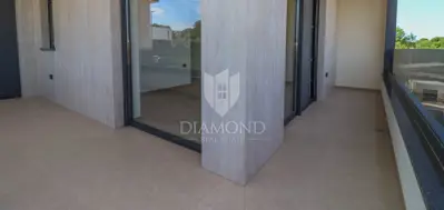 Semi-detached house in Medulin, pool and landscaped yard - 18