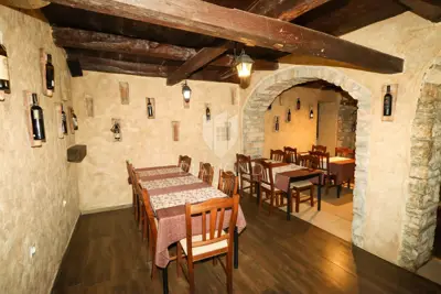 Tavern 500 m², Momjan - terrace, pool and accommodation - 12