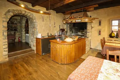 Tavern 500 m², Momjan - terrace, pool and accommodation - 14