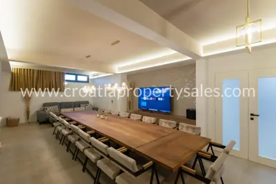 Vila 3 800 m², Makarska - panoramski pogled - 10