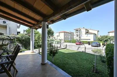 Novigrad, Istra - stan u prizemlju - 2