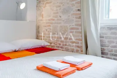 House 192 m², Varoš - pool and sauna in the center of Split - 14