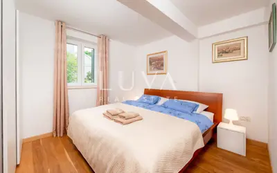 House 192 m², Varoš - pool and sauna in the center of Split - 12
