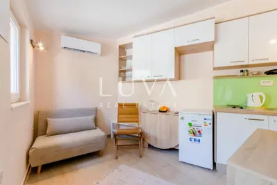 House 192 m², Varoš - pool and sauna in the center of Split - 18