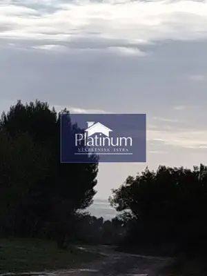 Land, Peroj - 1,009 m², 1000 m from the sea
