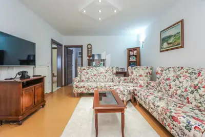Zgrada u Puli, Centar - 3 stana i veliki podrum - 20