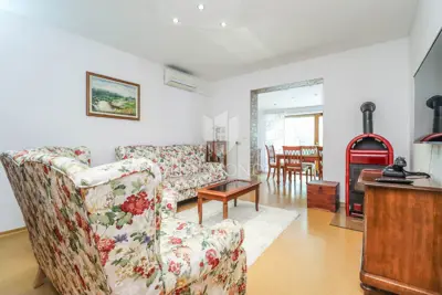 Zgrada u Puli, Centar - 3 stana i veliki podrum - 19
