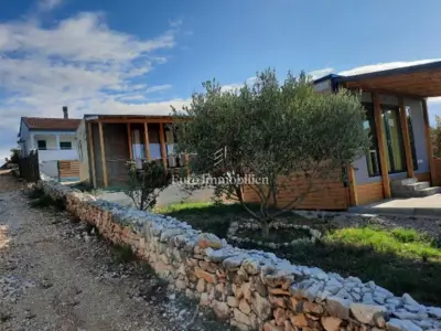 Kuća 163 m², Mandre - 1. red do mora i bazen - 10