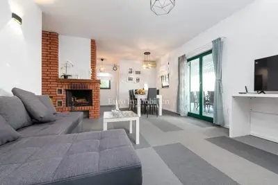 Kuća 163 m², Mandre - 1. red do mora i bazen - 17