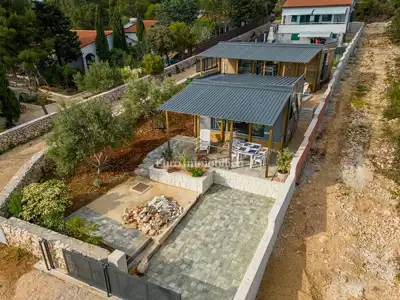 Kuća 163 m², Mandre - 1. red do mora i bazen - 3