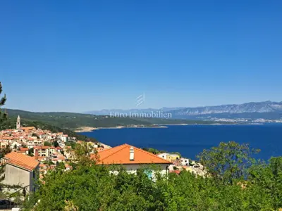 Land with final building permit in Vrbnik