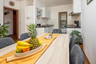 Stan 82 m², Blatine, Split - renoviran i namješten - 10