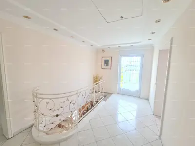 Detached family house near the sea! Pješčana uvala. - 9