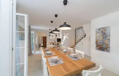 House 253 m², Vižinada - pool and sunbathing area - 15