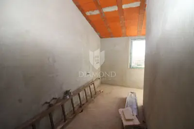 Kuća u Svetvinčentu, kamena i s okućnicom 195 m² - 11