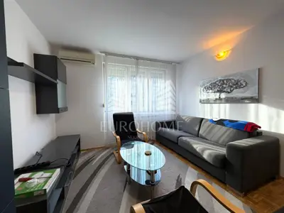 Apartment with separate bedroom 40 m² - Knežija -