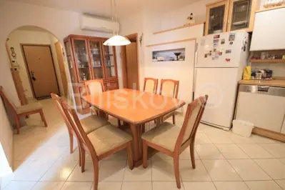 Split, Mertojak - stan 93 m², terasa i lođa