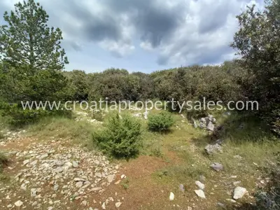 Agricultural land 30,200 m², Brač Island - south side - 2