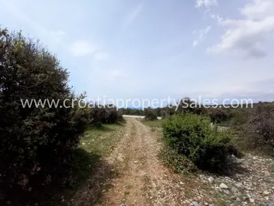 Agricultural land 30,200 m², Brač Island - south side - 7