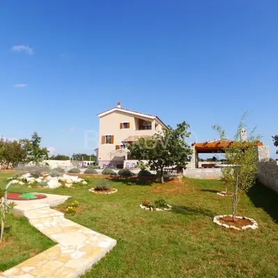 Vila 294 m², Štokovci kraj Pule, grijani bazen i vrt - 22