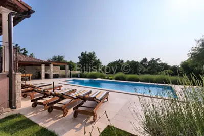 Villa 294 m², Štokovci near Pula, heated pool and garden