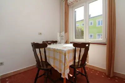 Labin, beautiful family house with three separate apartments - 18