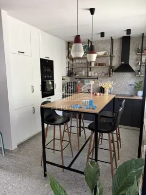 Stan 51 m², Maksimir, blizu javnog prijevoza i tržnice