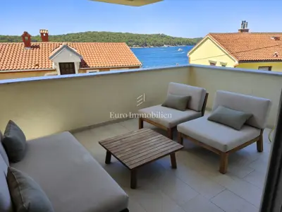 Geräumige 2-Zimmer-Wohnung mit Meerblick - 2