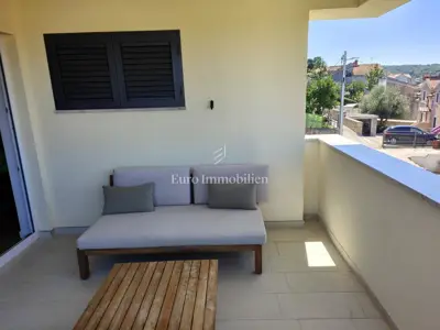 Geräumige 2-Zimmer-Wohnung mit Meerblick - 3