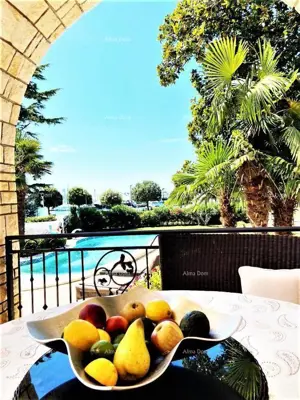 Villa 450 m², Umag - erste Reihe am Meer und freier Blick - 16