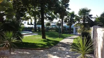 Villa 450 m², Umag - erste Reihe am Meer und freier Blick - 5