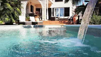 Villa 450 m², Umag - erste Reihe am Meer und freier Blick - 4
