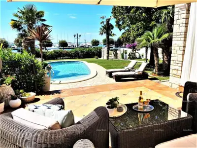 Villa 450 m², Umag - erste Reihe am Meer und freier Blick - 7