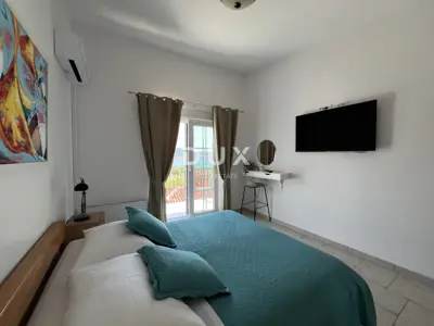 OTOK KRK, PUNAT - exclusive new development with three residential units - 21