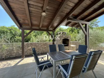 OTOK KRK, PUNAT - exclusive new development with three residential units - 17