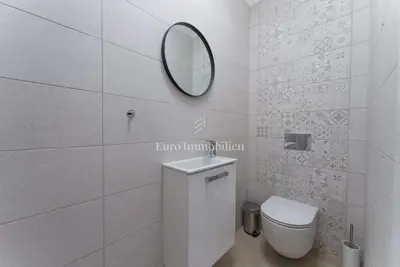 Kuća 182 m², Labin - prizemnica s bazenom - 19