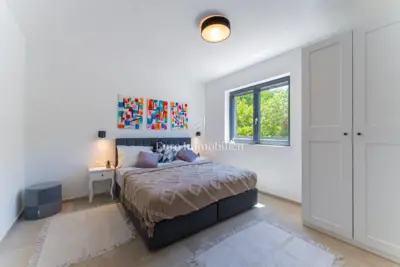 Kuća 182 m², Labin - prizemnica s bazenom - 10