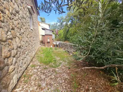 Samostojeća kuća s dva stana blizu Malinske - 14