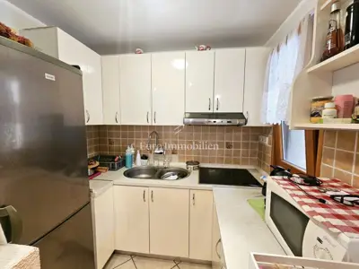 Samostojeća kuća s dva stana blizu Malinske - 4