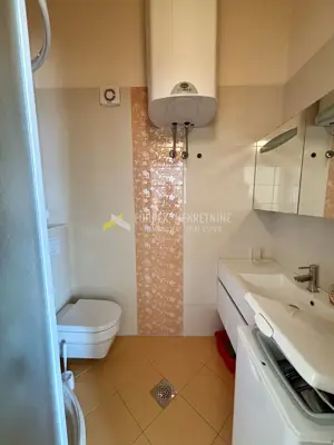 Stan u Klenovici, 200 m od mora, 2 balkona i pogled na more - 14