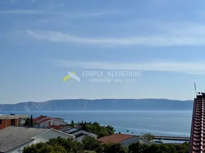 Stan u Klenovici, 200 m od mora, 2 balkona i pogled na more - 4