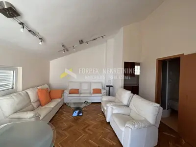 Stan u Klenovici, 200 m od mora, 2 balkona i pogled na more - 2