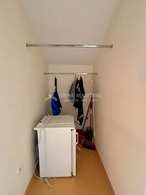 Stan u Klenovici, 200 m od mora, 2 balkona i pogled na more - 12