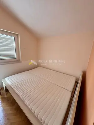 Stan u Klenovici, 200 m od mora, 2 balkona i pogled na more - 9