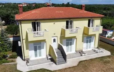 Haus 260 m², Umag Umgebung - nahe dem Meer und der Stadt