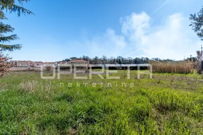Građevinsko zemljište 1.741 m², Funtana - stotinjak metara od mora - 3