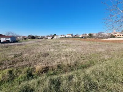 Building plot 790 m², Kaštelir - residential zone - 2