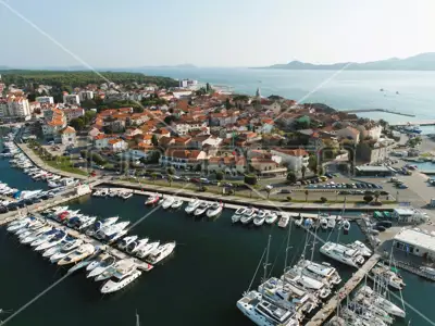 Apartmenthaus, Biograd na Moru - Zentrum, 5 Einheiten - 10