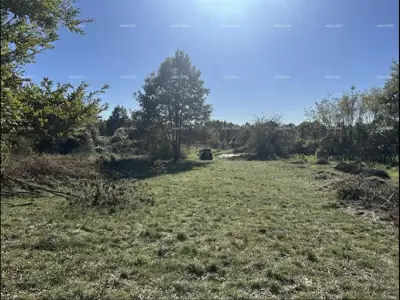 GRAĐEVINSKO ZEMLJIŠTE BLIZU LABINA – 1.361 m²